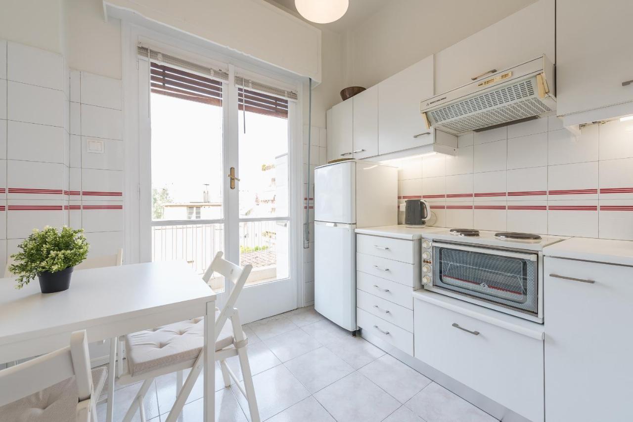Cozy And Fresh Apt Close To Metro Athen Exterior foto