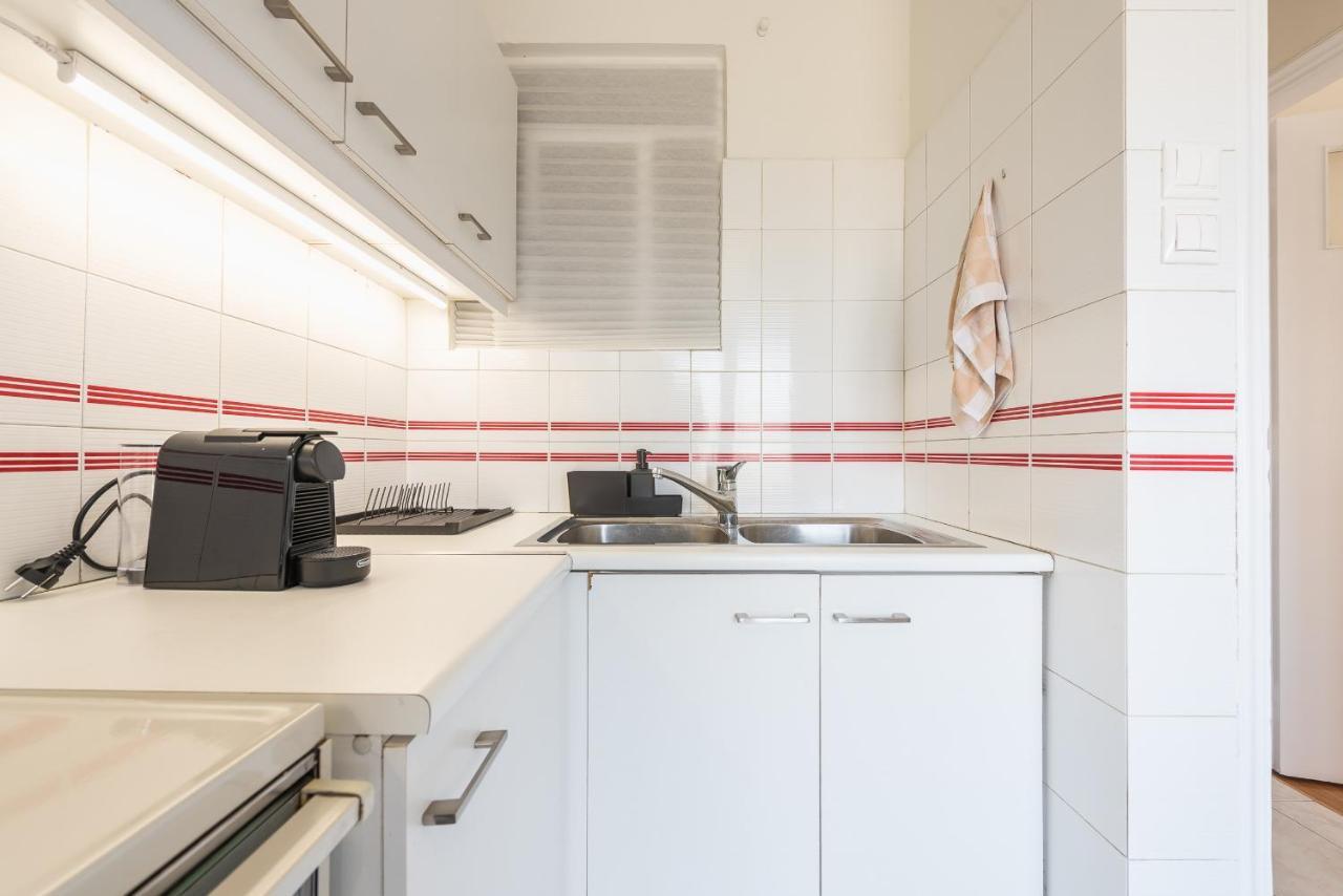 Cozy And Fresh Apt Close To Metro Athen Exterior foto