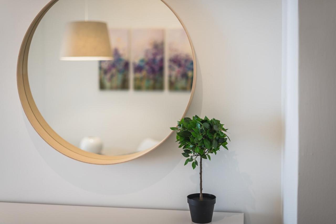 Cozy And Fresh Apt Close To Metro Athen Exterior foto
